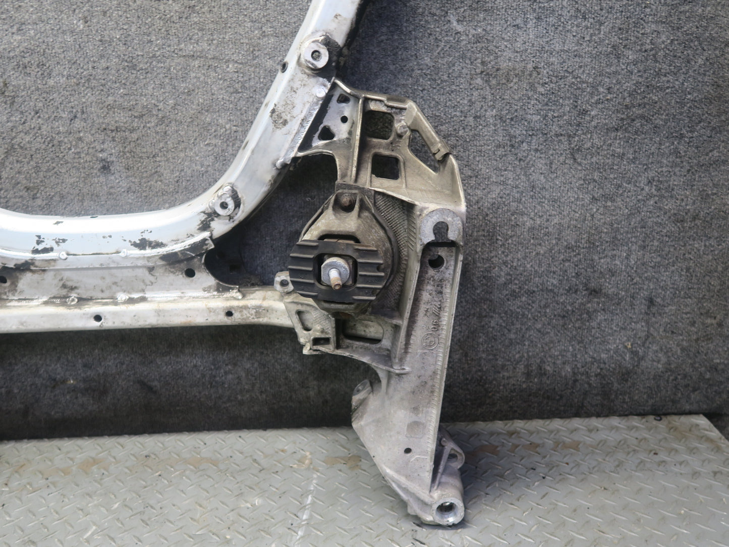 2006-2010 BMW E63 E64 M6 Front Subframe Crossmember Cradle Axle Carrier
