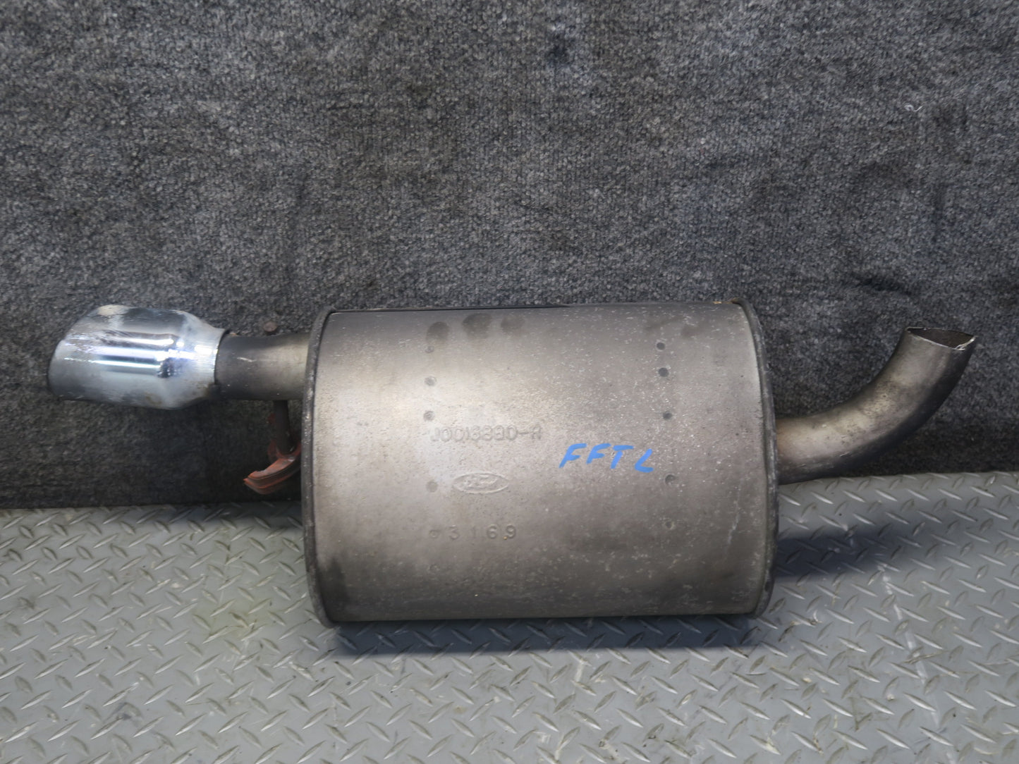 02-05 Ford Thunderbird Set of 2 Rear Left & Right Exhaust Muffler w Tips OEM