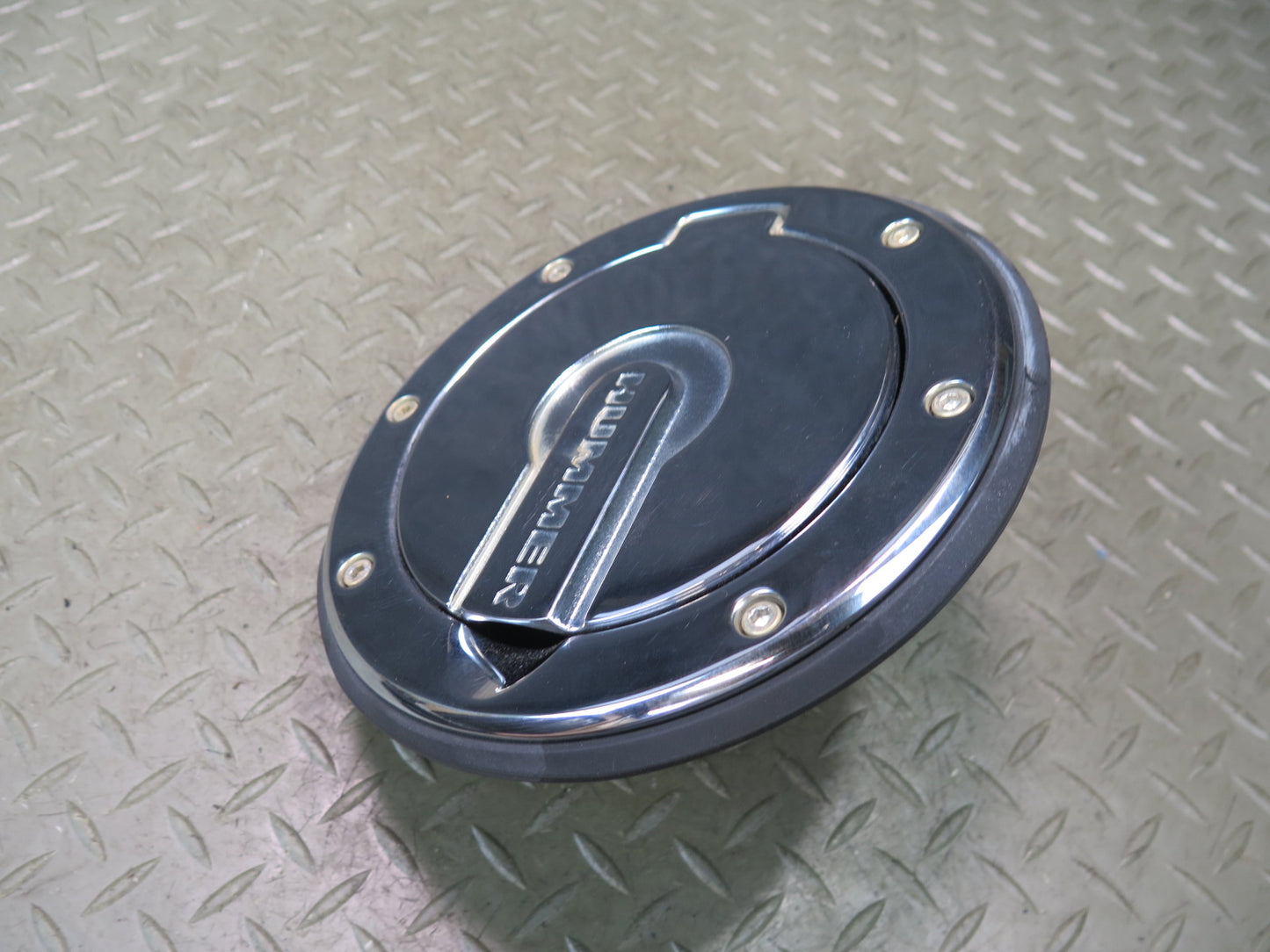 2005 Hummer H2 Fuel Tank Filler Door Lid Chrome Cover