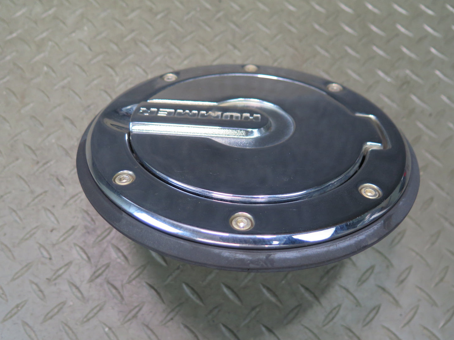 2005 Hummer H2 Fuel Tank Filler Door Lid Chrome Cover