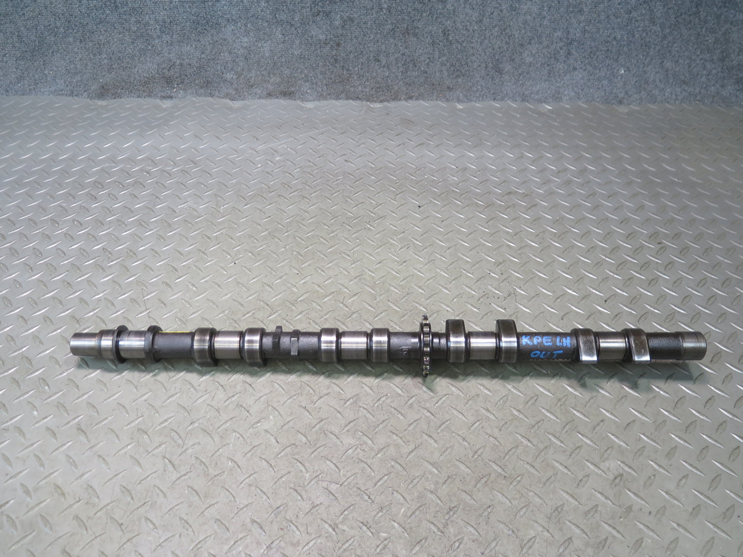 1985-1986 Porsche 928 S 5.0L V8 Engine Motor Outlet Exhaust Camshaft 5-8 CYL