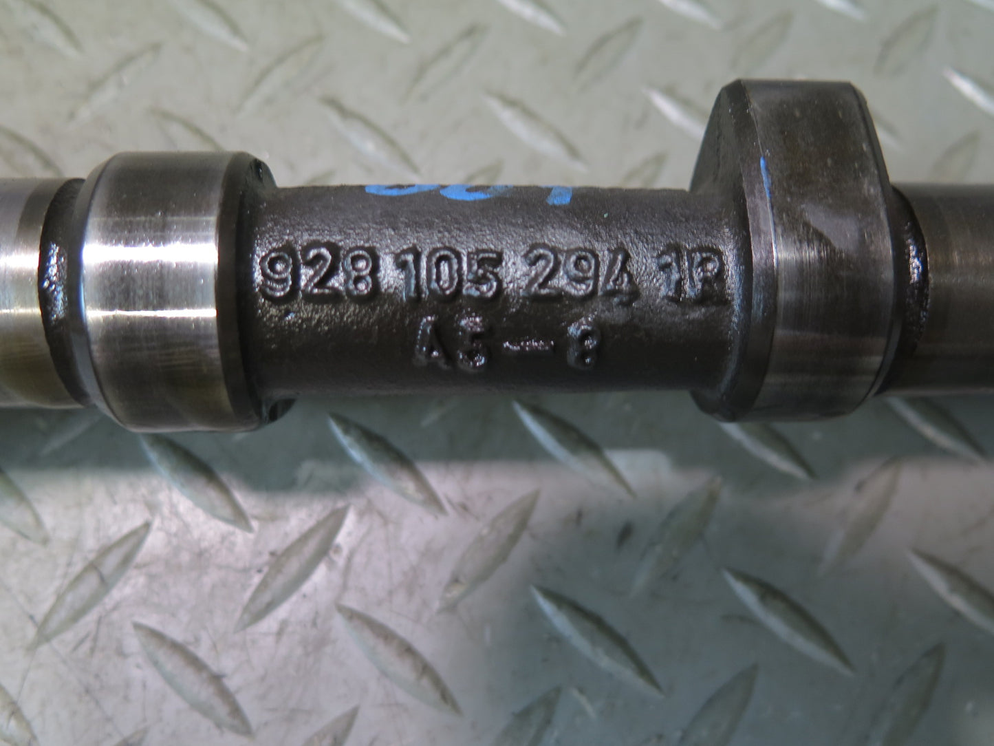 1985-1986 Porsche 928 S 5.0L V8 Engine Motor Outlet Exhaust Camshaft 5-8 CYL