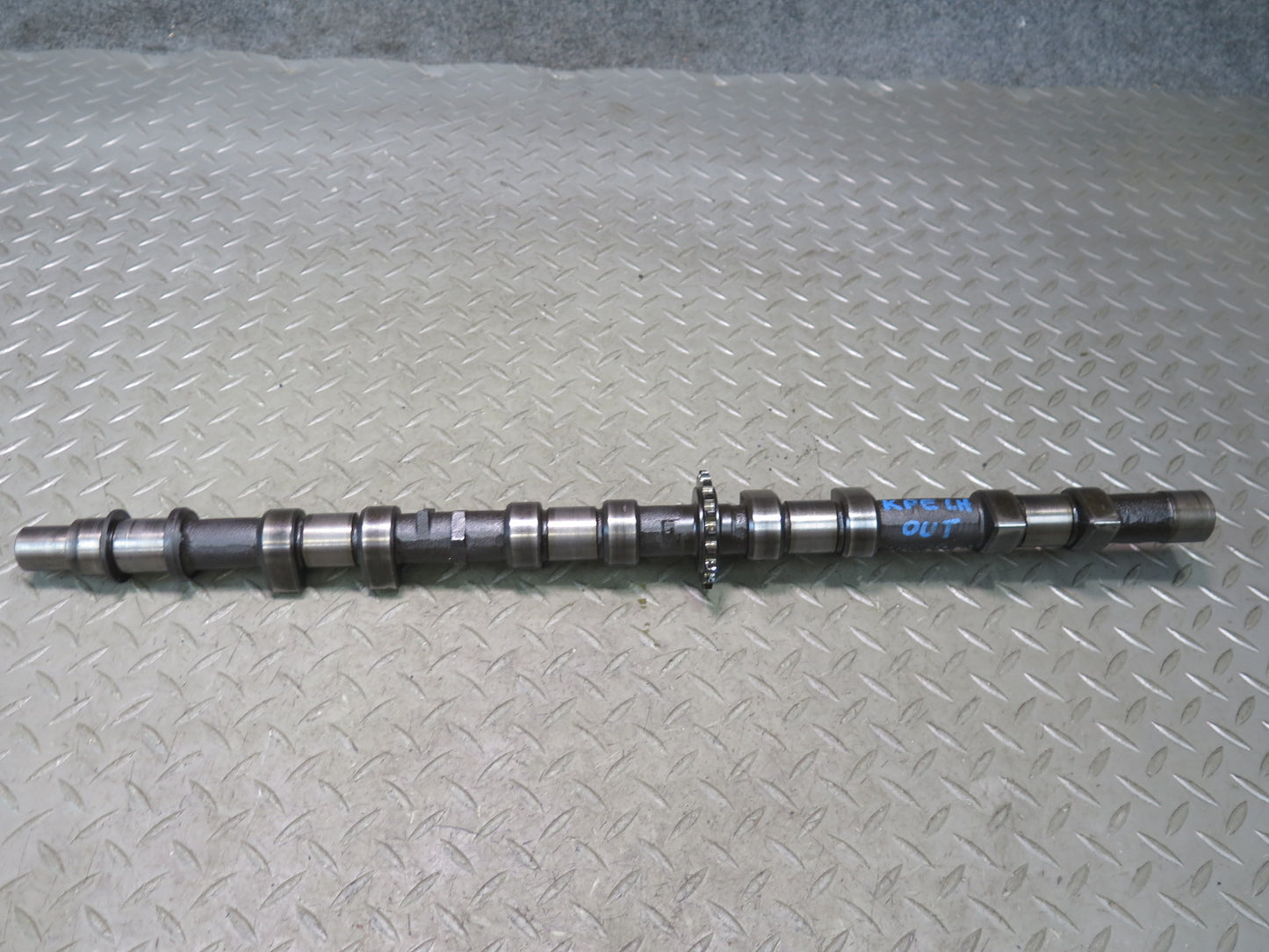 1985-1986 Porsche 928 S 5.0L V8 Engine Motor Outlet Exhaust Camshaft 5-8 CYL