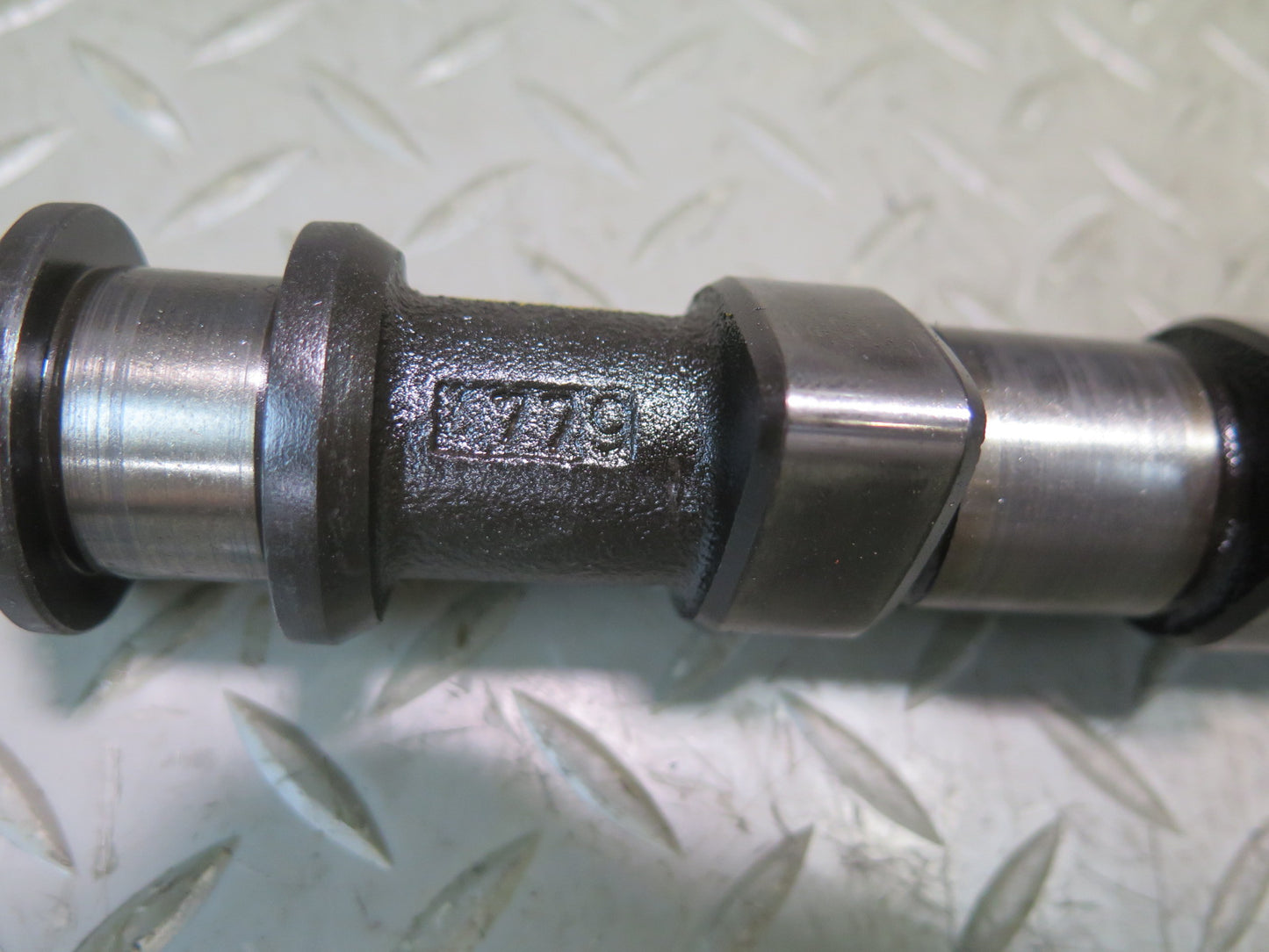 1985-1986 Porsche 928 S 5.0L V8 Engine Motor Inlet Intake Camshaft 5-8 CYL