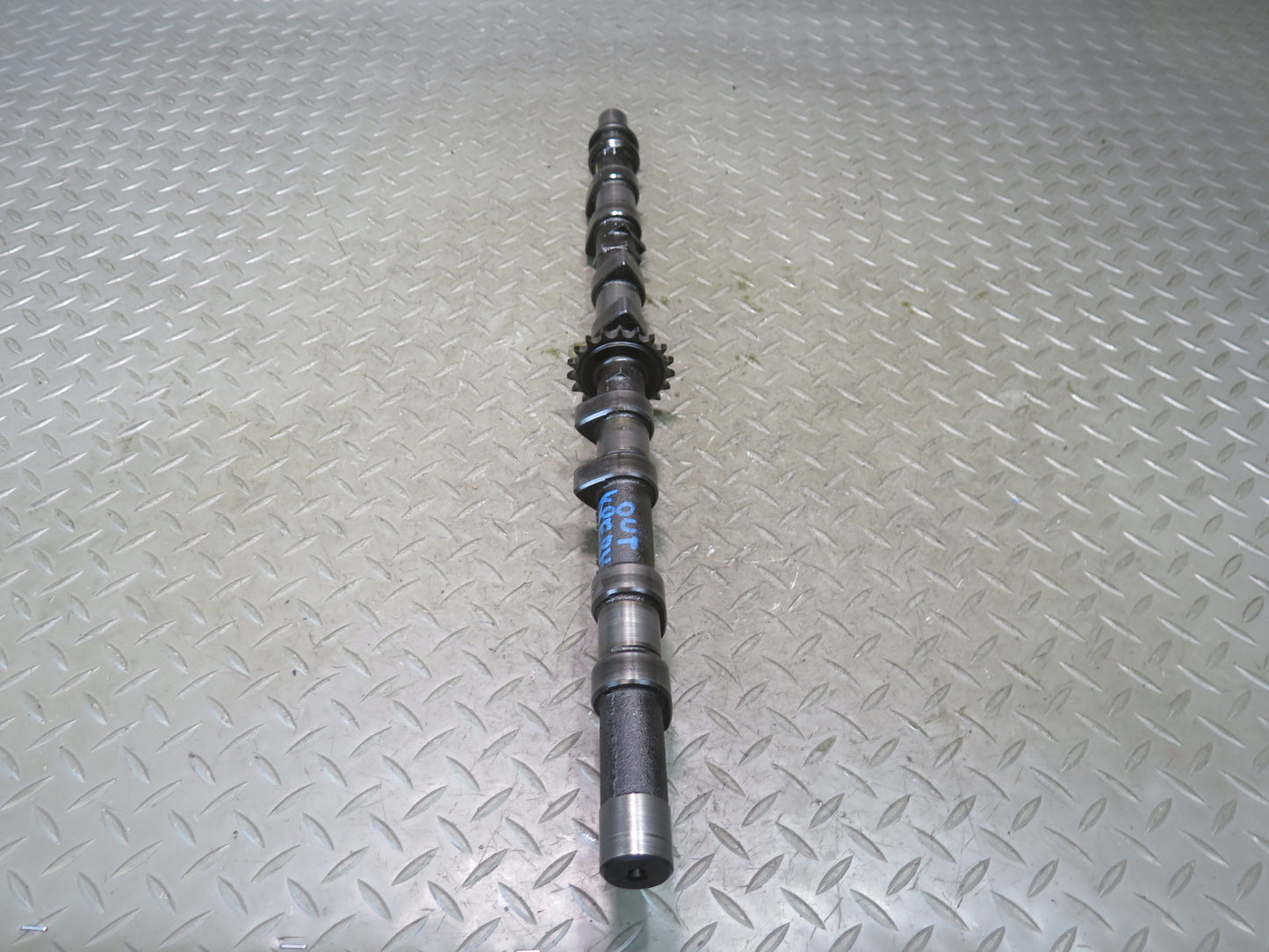 1985-1986 Porsche 928 S 5.0L V8 Engine Motor Outlet Exhaust Camshaft 1-4 CYL