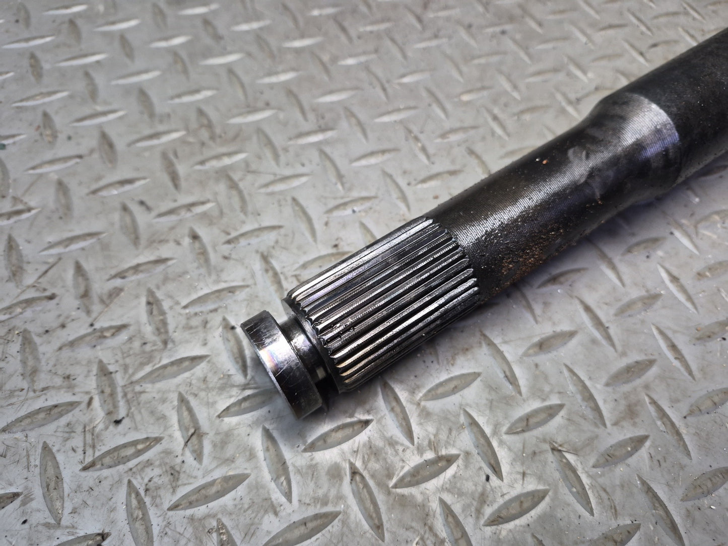 2003-2007 Hummer H2 AWD Rear Right Suspension Axle Shaft