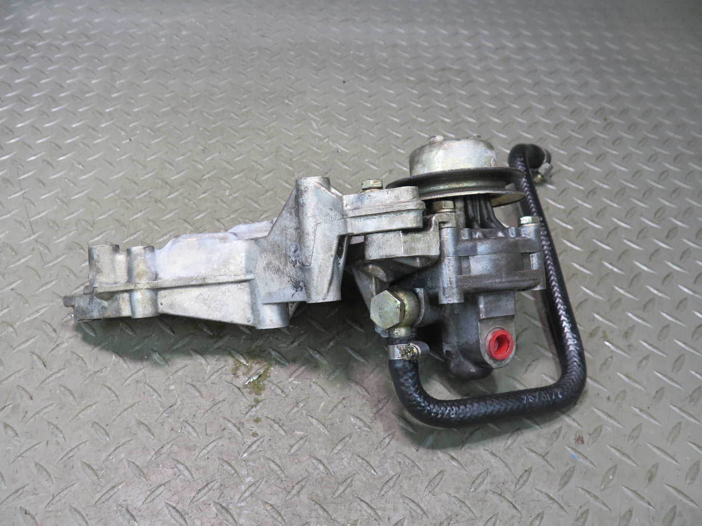 1985-1986 Porsche 928 S 5.0L V8 Engine Power Steering Pump W/ Line Set