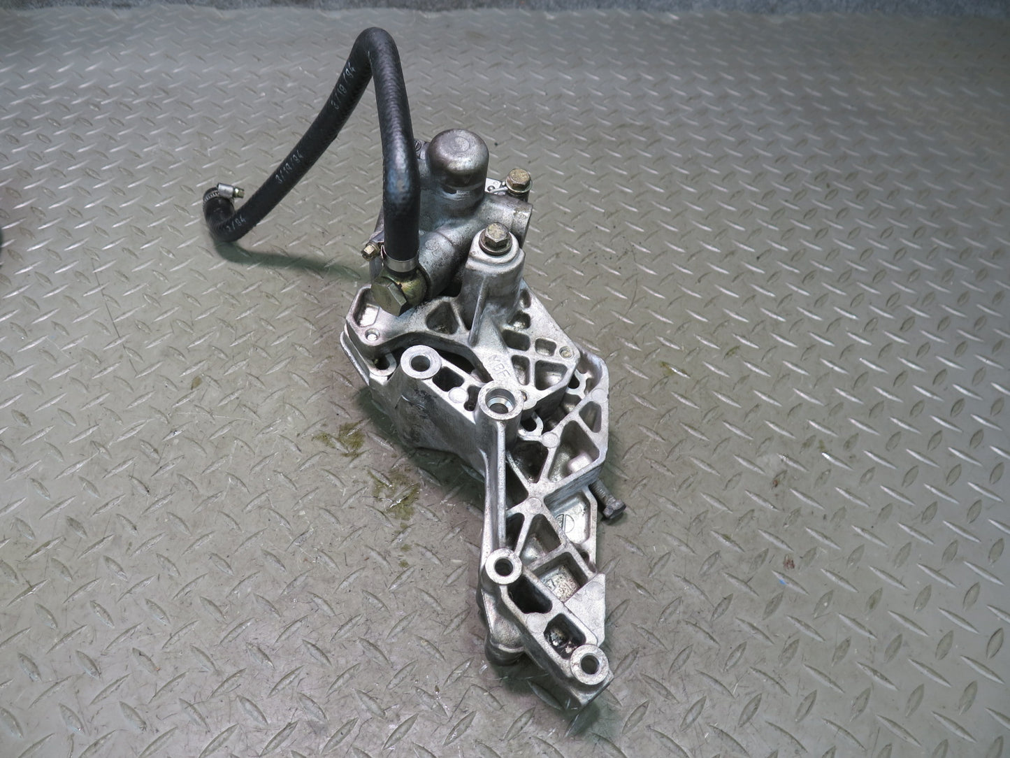 1985-1986 Porsche 928 S 5.0L V8 Engine Power Steering Pump W/ Line Set