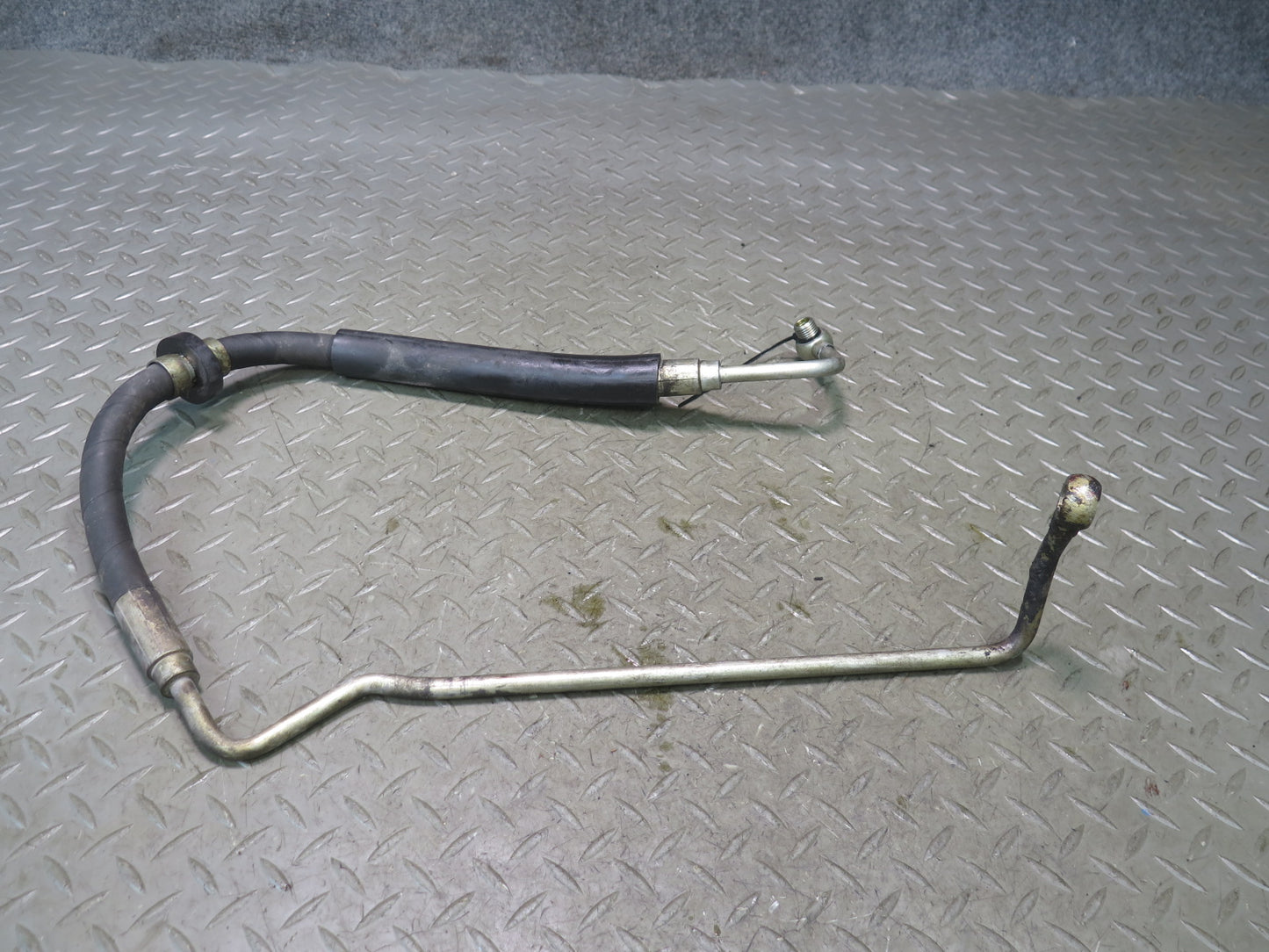 1985-1986 Porsche 928 S 5.0L V8 Engine Power Steering Pump W/ Line Set