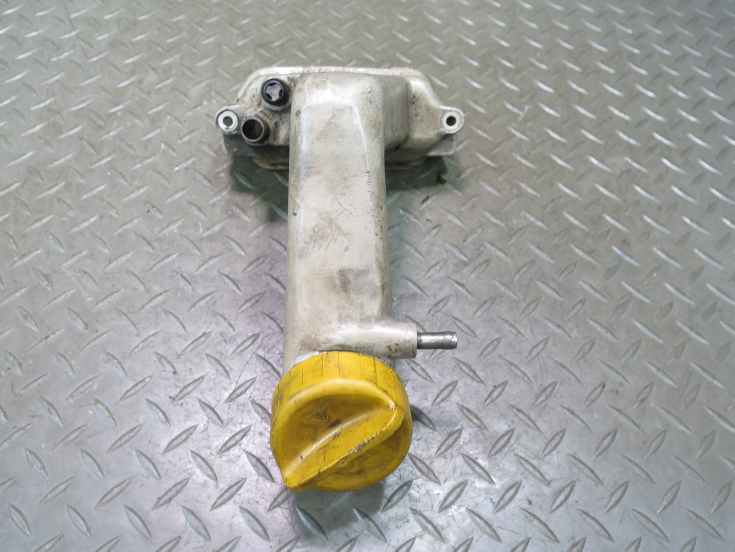 1985-1986 Porsche 928 S 5.0L V8 Engine Motor Oil Filler Neck Pipe Tube W/ Cap