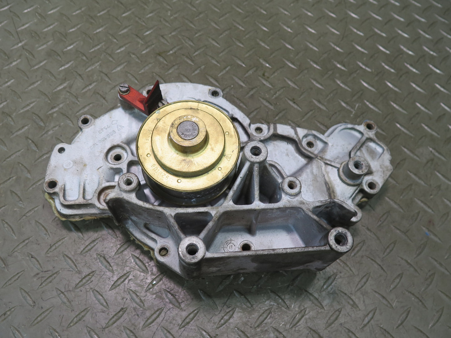 1985-1986 Porsche 928 S 5.0L V8 Engine Motor Water Coolant Pump