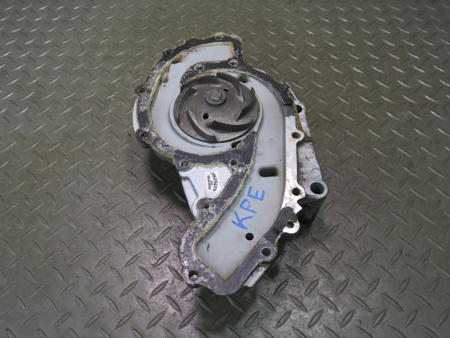 1985-1986 Porsche 928 S 5.0L V8 Engine Motor Water Coolant Pump