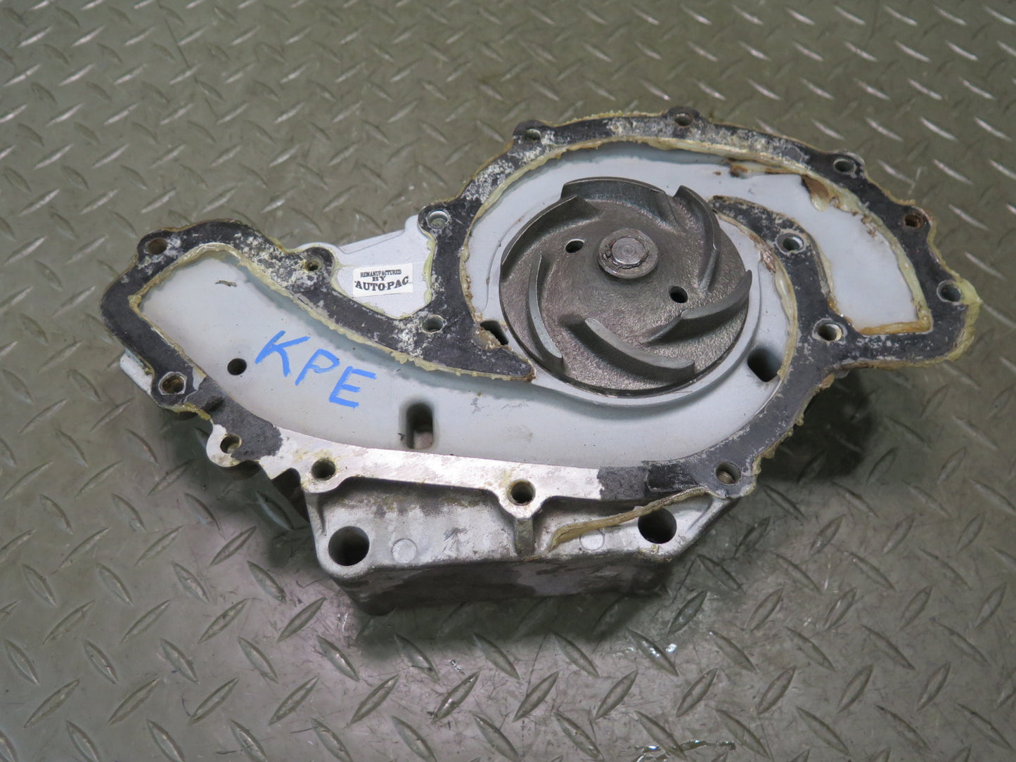 1985-1986 Porsche 928 S 5.0L V8 Engine Motor Water Coolant Pump
