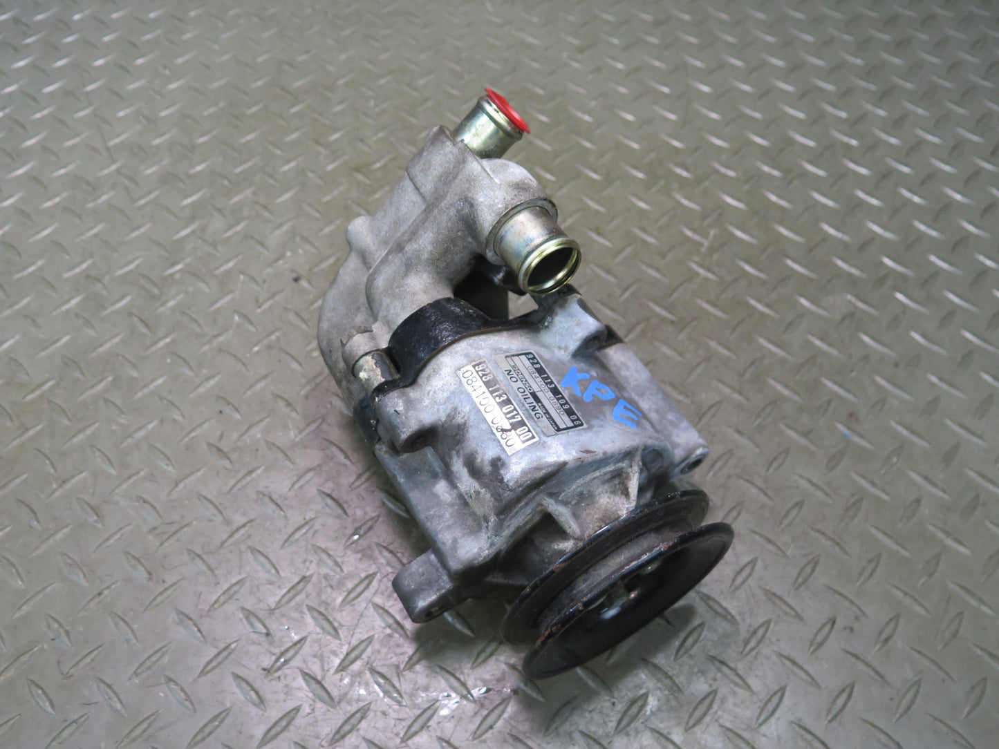 1985-1986 Porsche 928 S 5.0L V8 Air Smog Injection Auxiliary Pump 92811310906