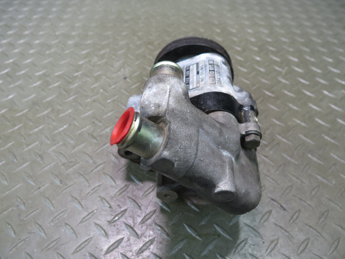 1985-1986 Porsche 928 S 5.0L V8 Air Smog Injection Auxiliary Pump 92811310906