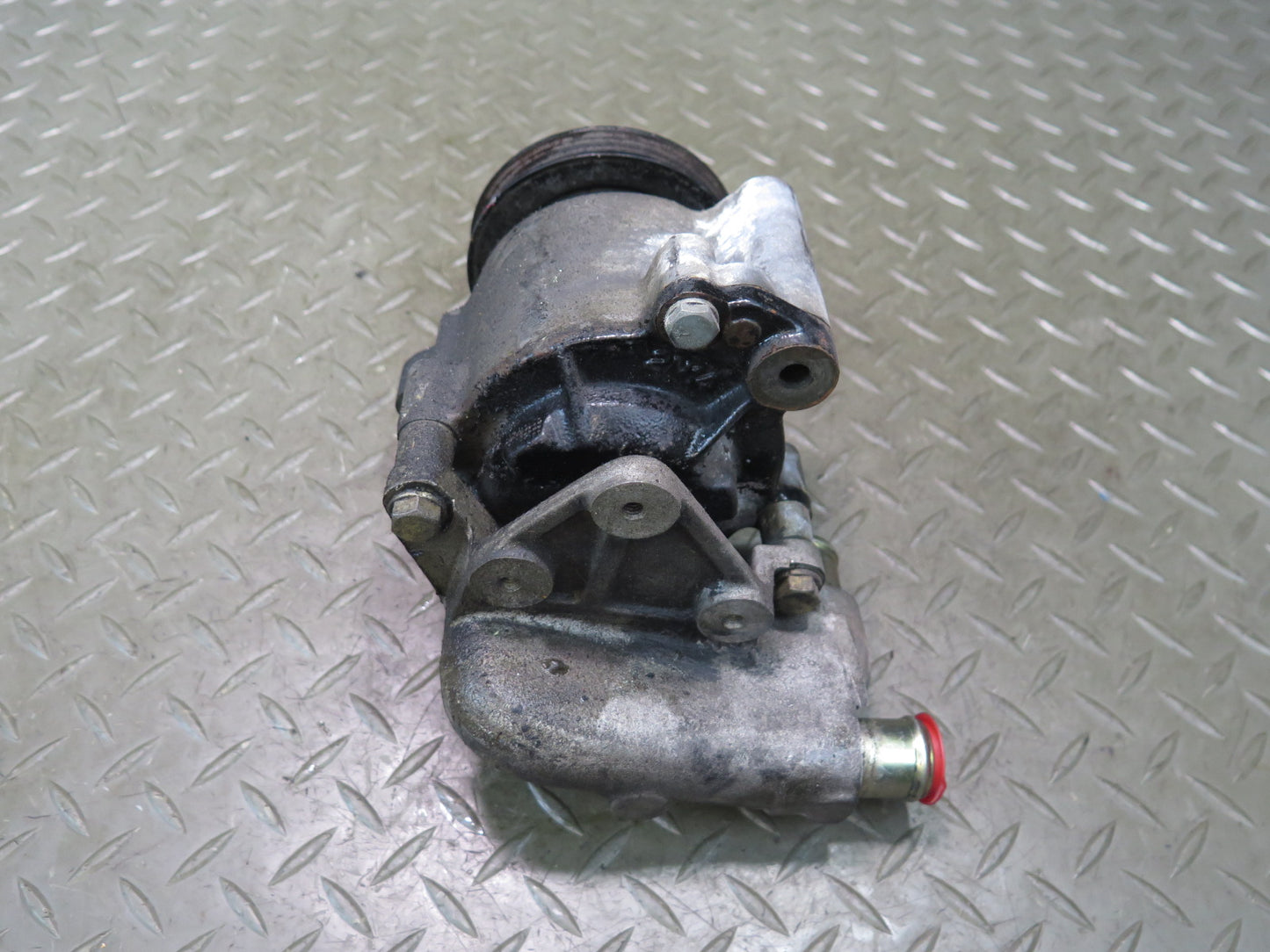 1985-1986 Porsche 928 S 5.0L V8 Air Smog Injection Auxiliary Pump 92811310906