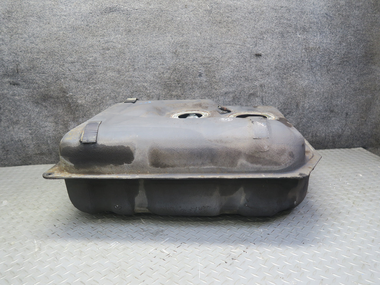 84-89 Nissan Z31 300ZX 2+0 Fuel Tank Unit OEM