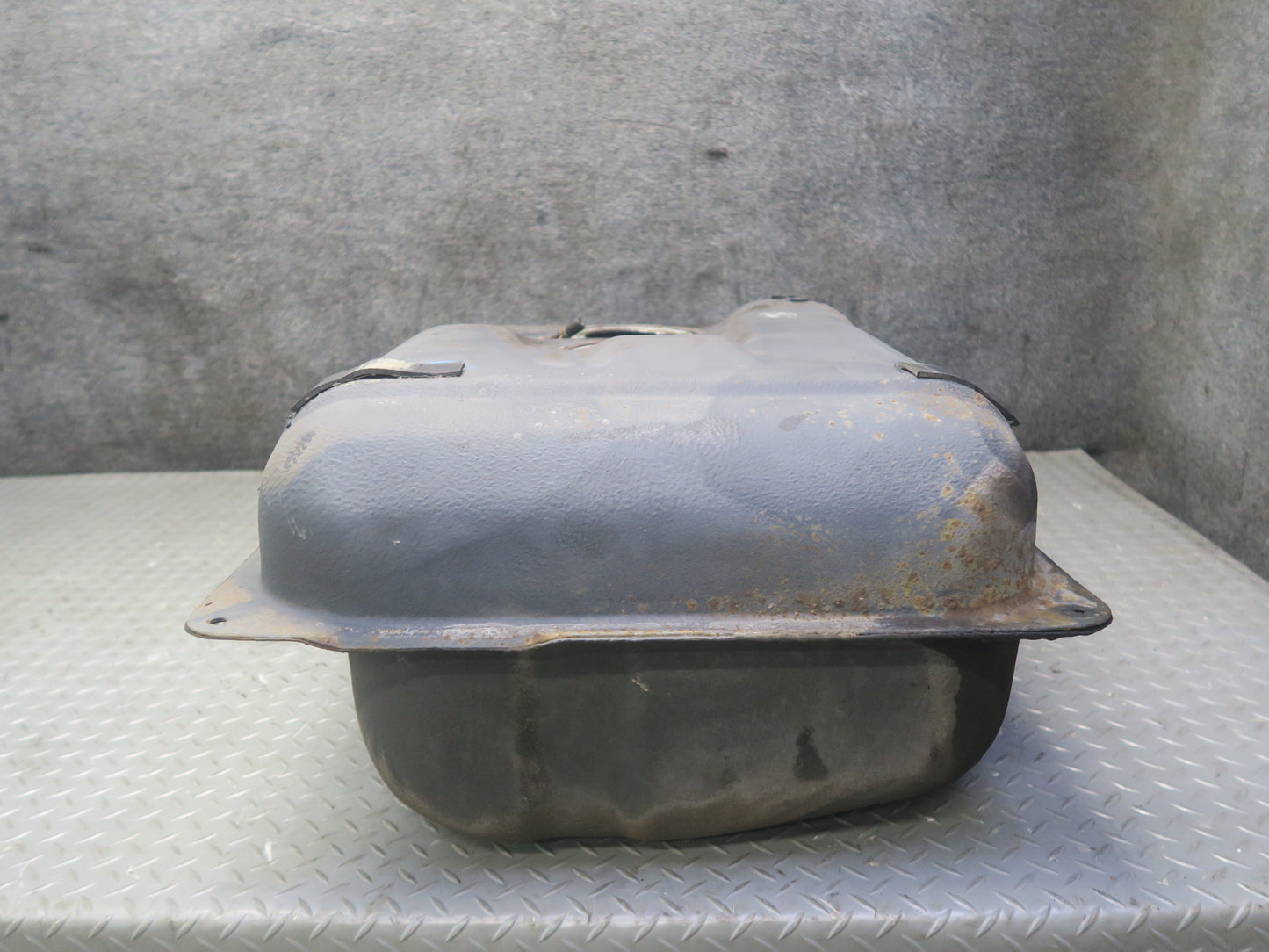 84-89 Nissan Z31 300ZX 2+0 Fuel Tank Unit OEM