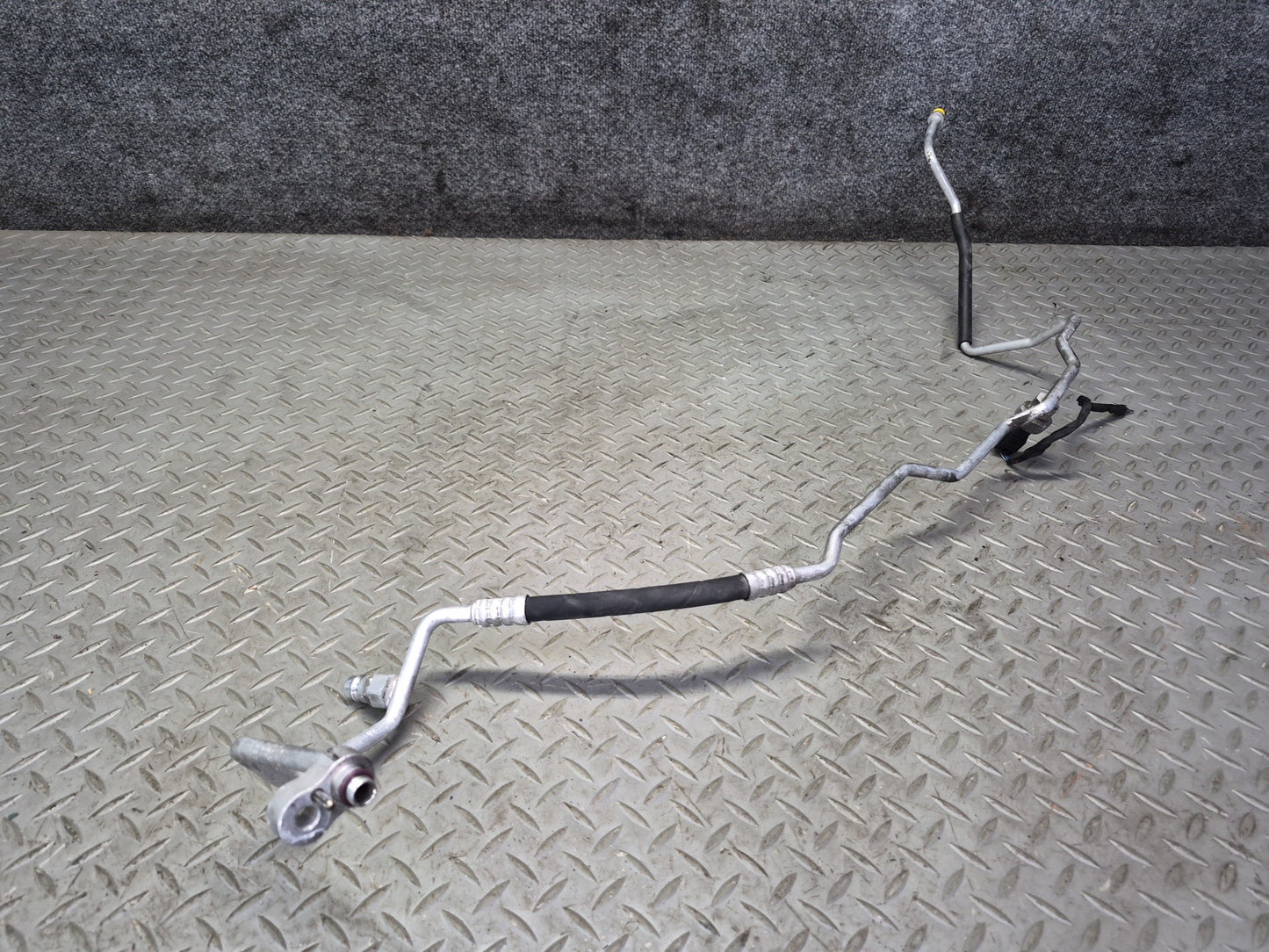 2006-2008 BMW E63 E64 M6 A/C Air Condition Hose Pipe Line Set