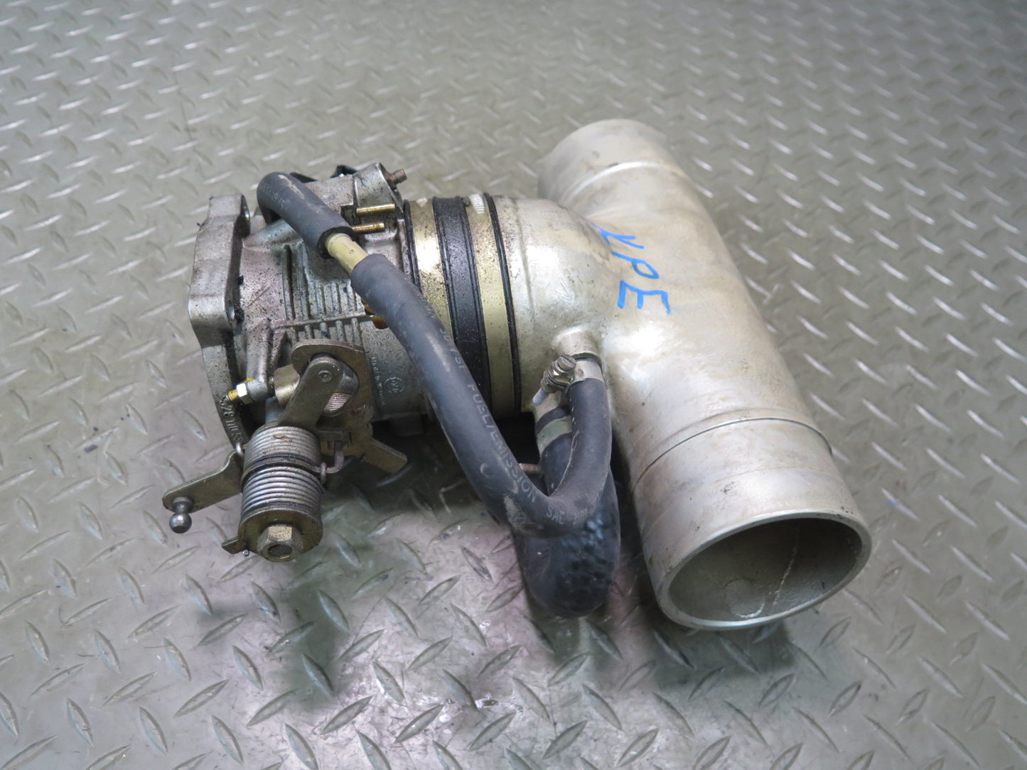 1985-1986 Porsche 928 S 5.0L V8 Engine Intake Manifold T Pipe W/ Throttle Body