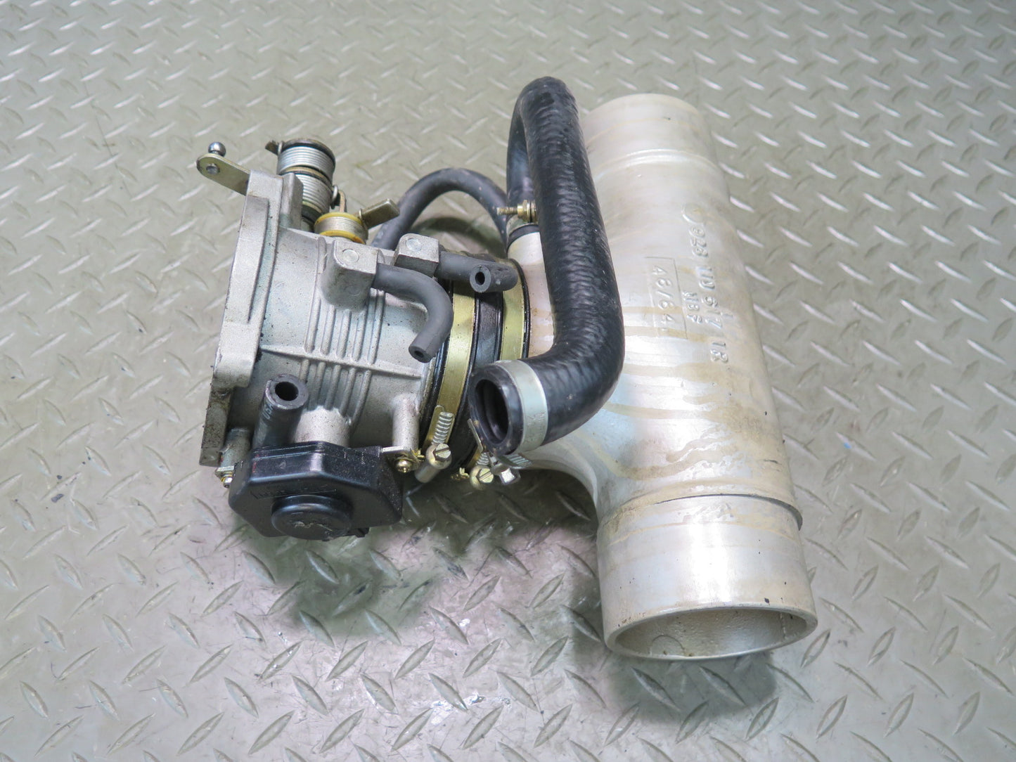 1985-1986 Porsche 928 S 5.0L V8 Engine Intake Manifold T Pipe W/ Throttle Body