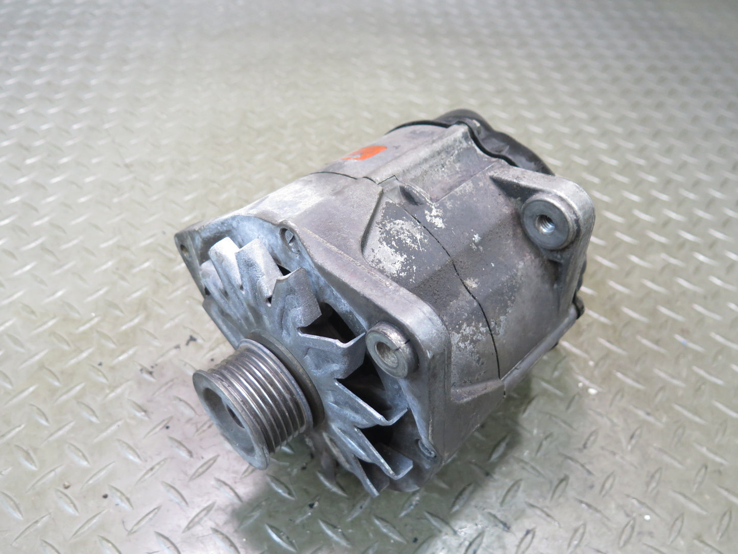 1985-1986 Porsche 928 S 5.0L V8 Engine Motor Alternator Generator