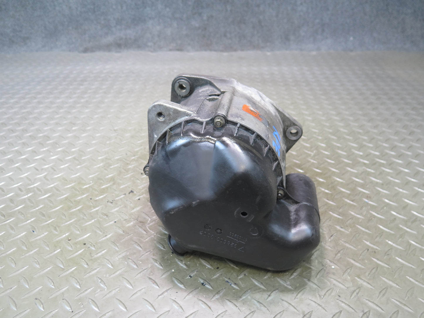 1985-1986 Porsche 928 S 5.0L V8 Engine Motor Alternator Generator