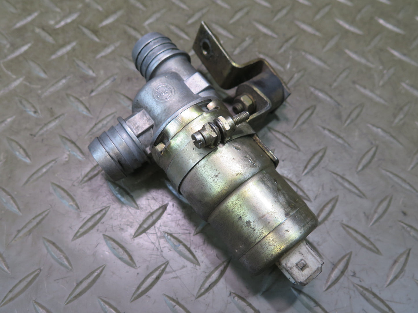 1985-1986 Porsche 928 S 5.0L V8 Engine Idle Air Control Valve ICV Bosch