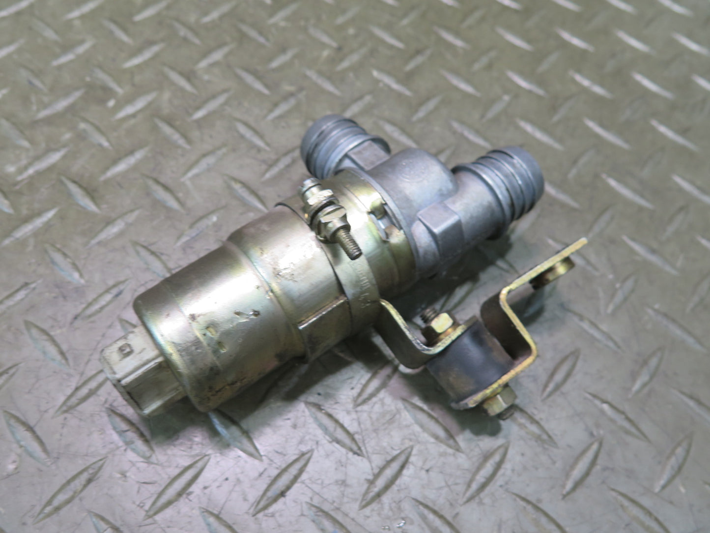 1985-1986 Porsche 928 S 5.0L V8 Engine Idle Air Control Valve ICV Bosch
