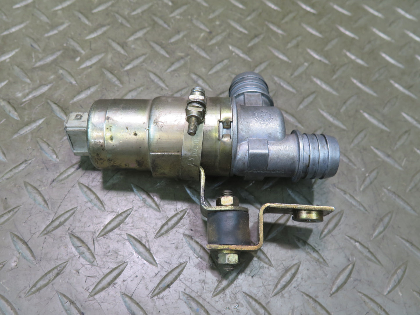 1985-1986 Porsche 928 S 5.0L V8 Engine Idle Air Control Valve ICV Bosch