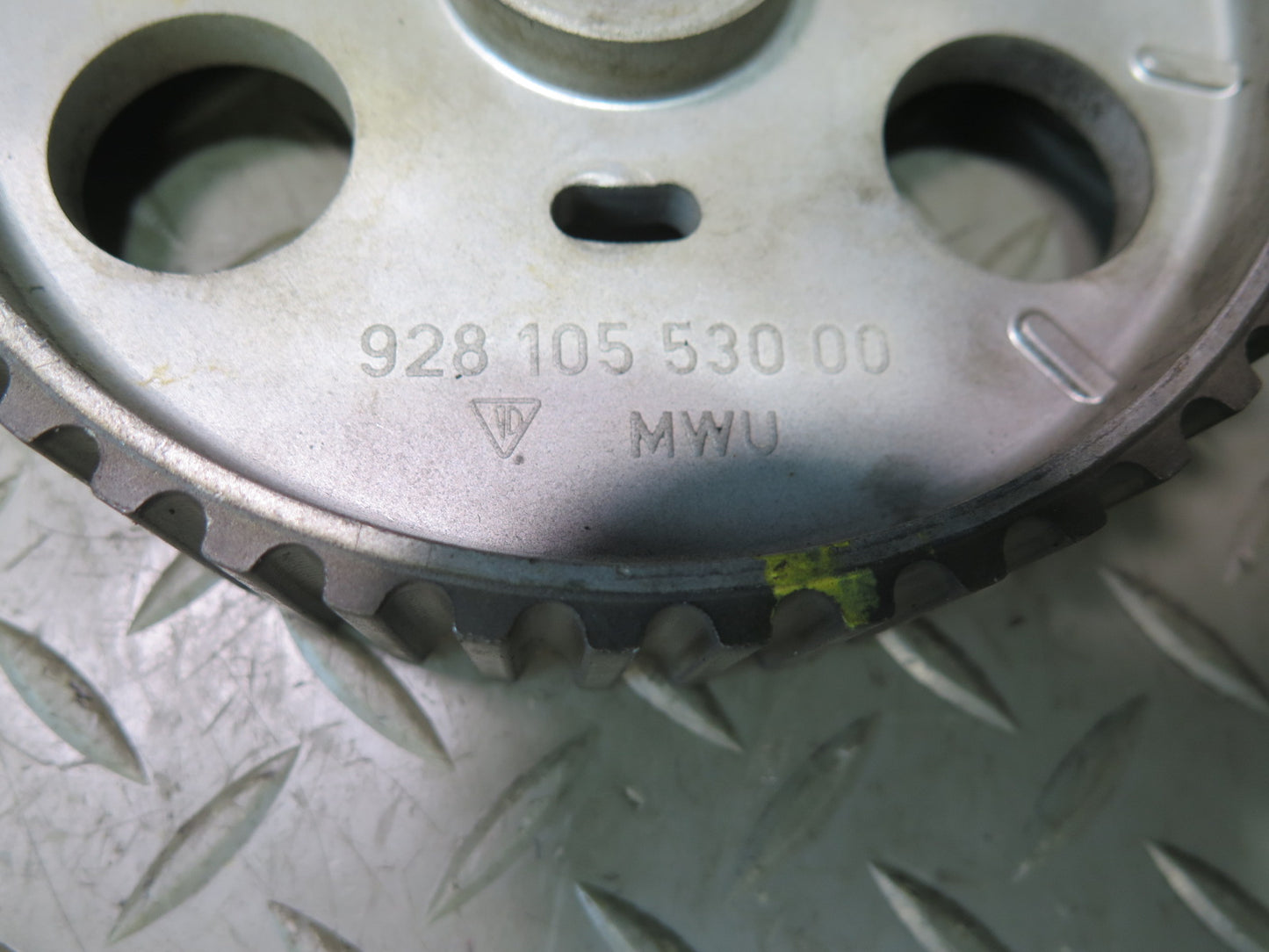 1985-1986 Porsche 928 S 5.0L V8 Engine Camshaft Timing Gear Sprocket Set