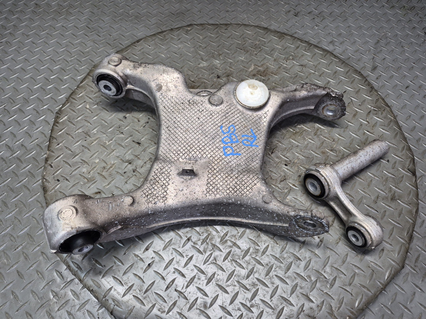 2006-2010 BMW E63 E64 M6 Rear Left Side Suspension Lower Control Arm Set