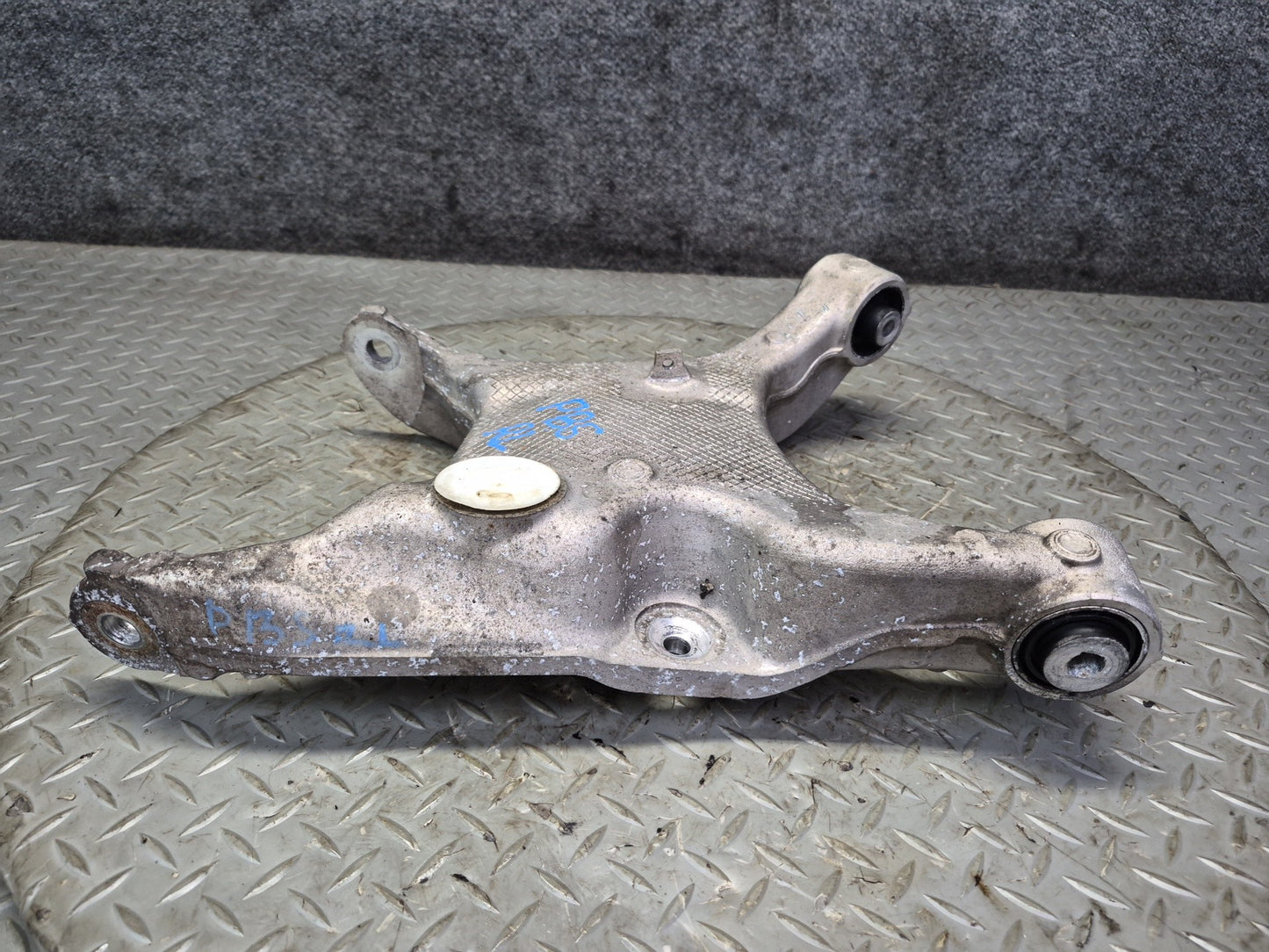 2006-2010 BMW E63 E64 M6 Rear Left Side Suspension Lower Control Arm Set