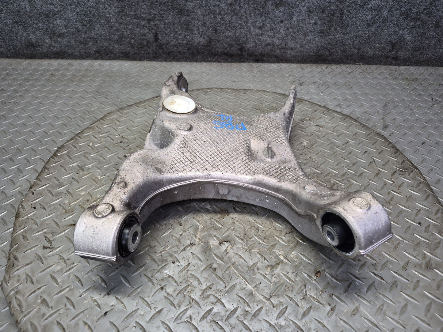 2006-2010 BMW E63 E64 M6 Rear Left Side Suspension Lower Control Arm Set