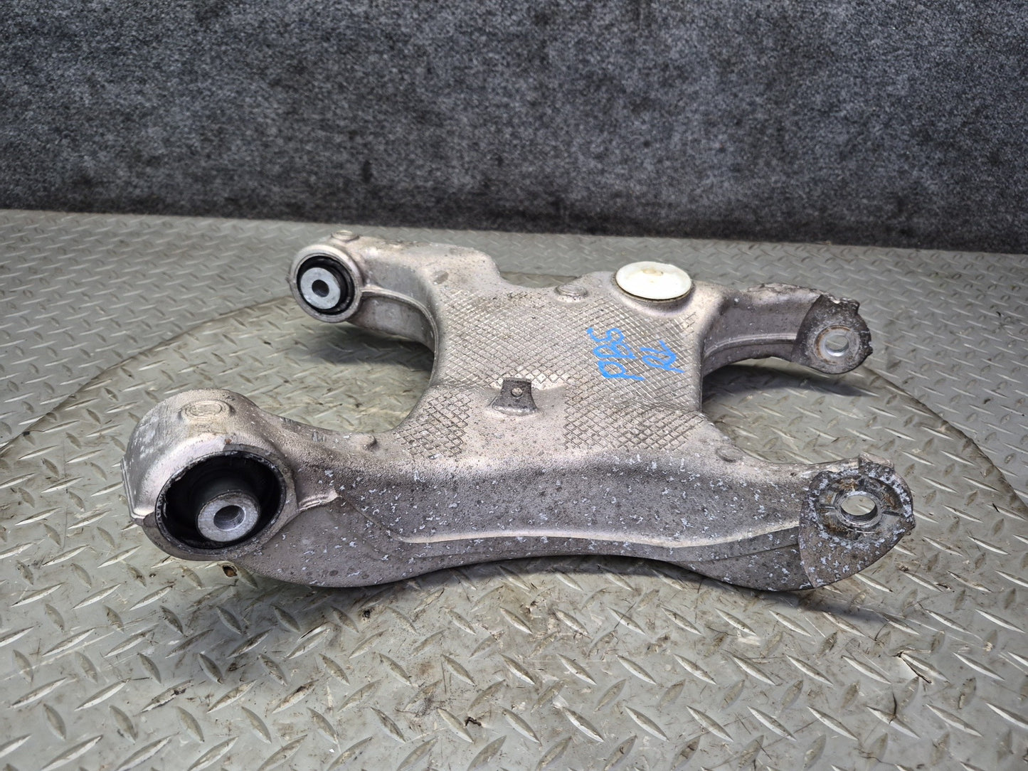 2006-2010 BMW E63 E64 M6 Rear Left Side Suspension Lower Control Arm Set