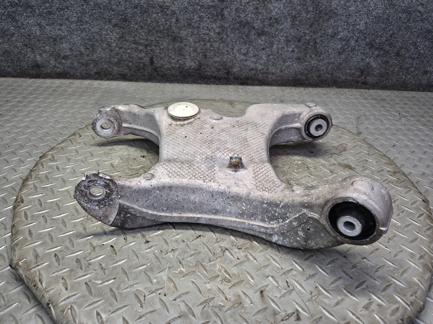 2006-2010 BMW E63 E64 M6 Rear Right Side Suspension Lower Control Arm Set