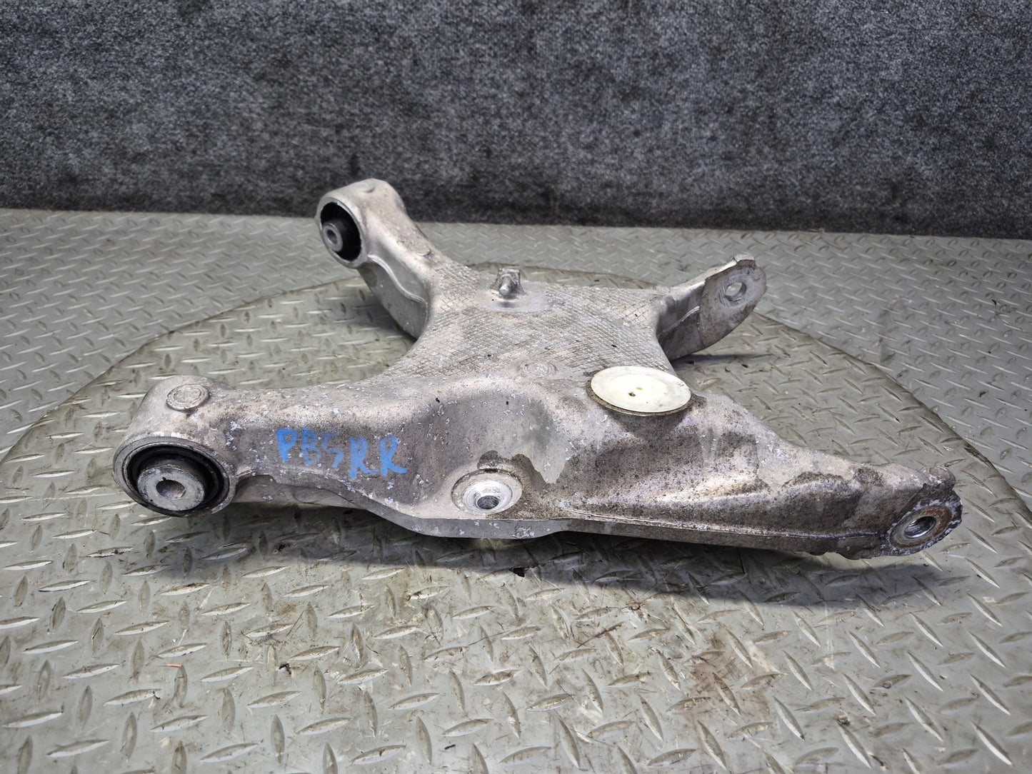 2006-2010 BMW E63 E64 M6 Rear Right Side Suspension Lower Control Arm Set