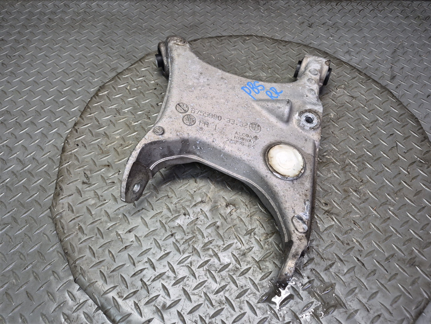2006-2010 BMW E63 E64 M6 Rear Right Side Suspension Lower Control Arm Set