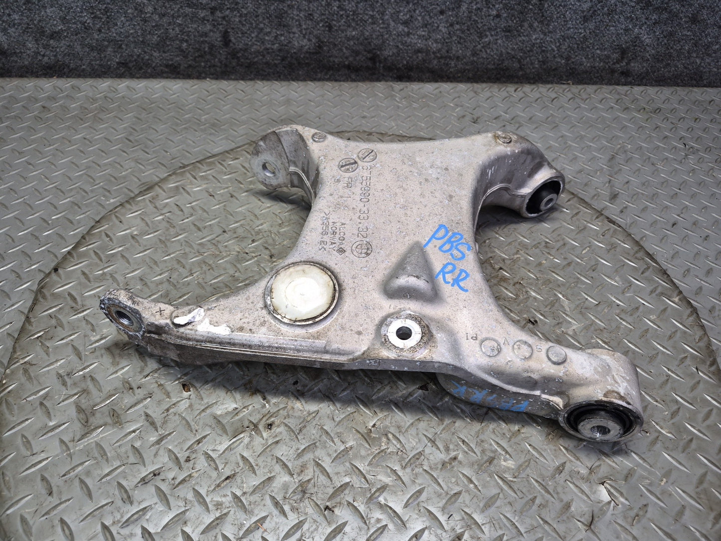 2006-2010 BMW E63 E64 M6 Rear Right Side Suspension Lower Control Arm Set