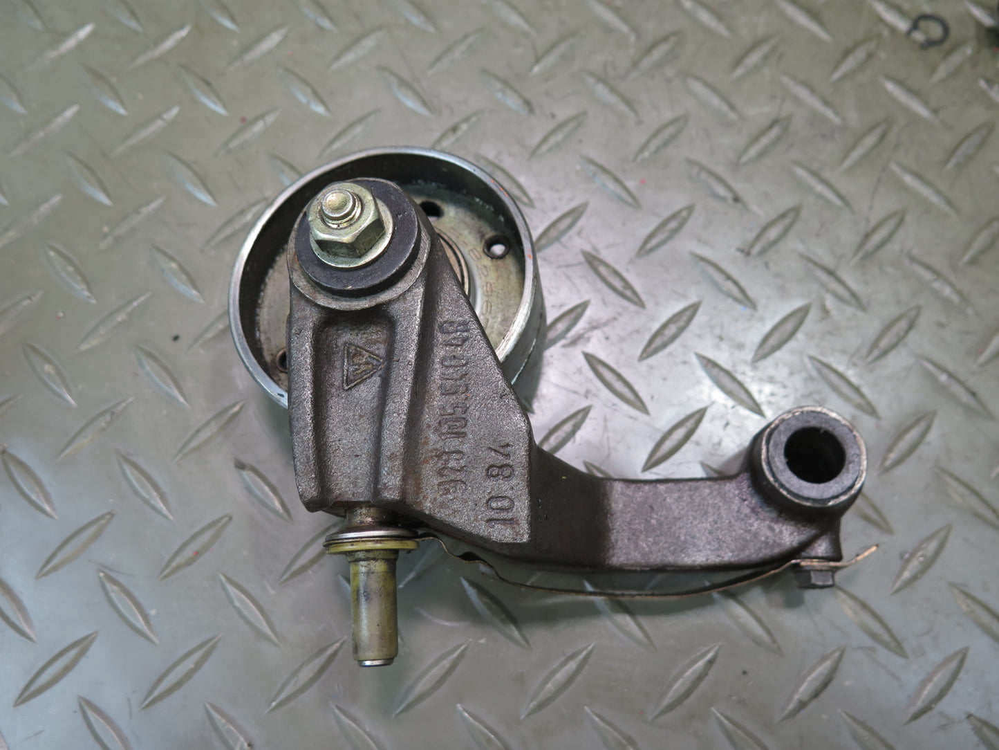 1985-1986 Porsche 928 S 5.0L V8 Engine Motor Timing Belt Tensioner Pulley Set