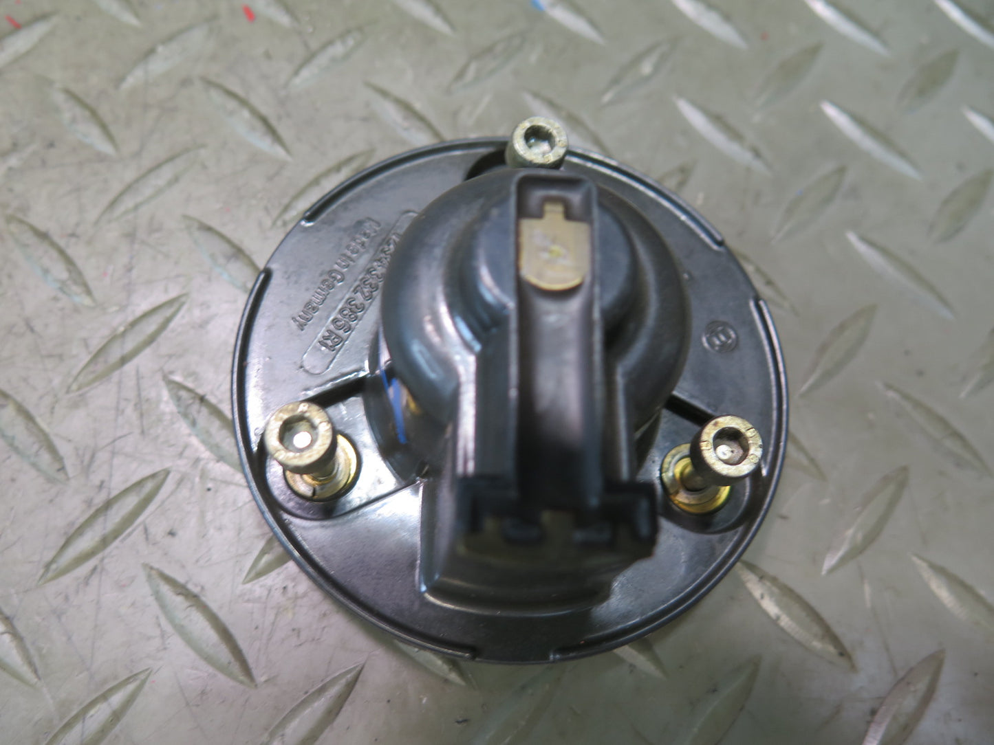 1985-1986 Porsche 928 S 5.0L V8 Engine Distributor Cap W/ Rotor Set