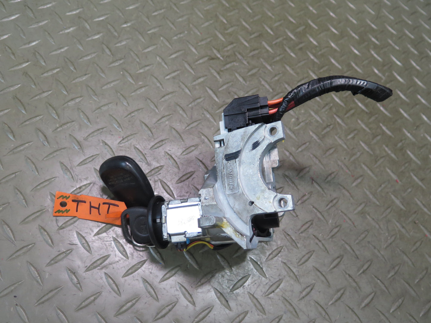2003-2007 Hummer H2 Ignition Switch KEY Front Left & Right Side Door Handle Set