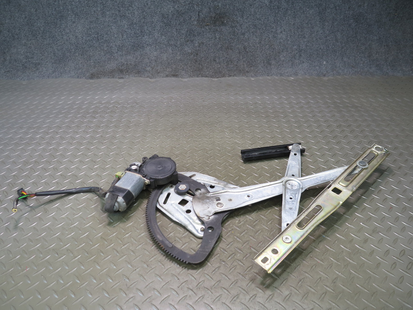 94-02 Mercedes R129 SL500 Right Door Window Regulator w Motor OEM