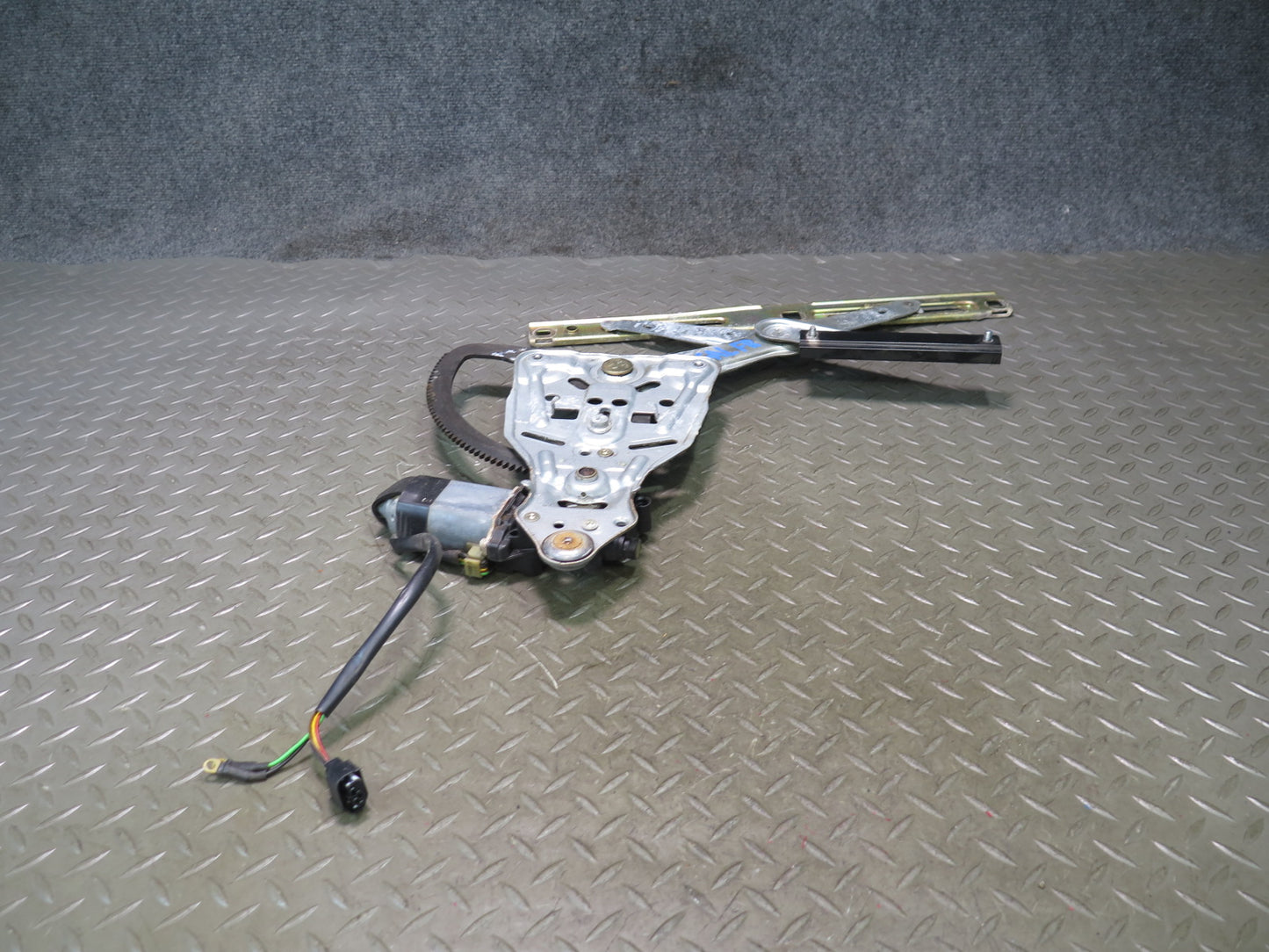 94-02 Mercedes R129 SL500 Right Door Window Regulator w Motor OEM