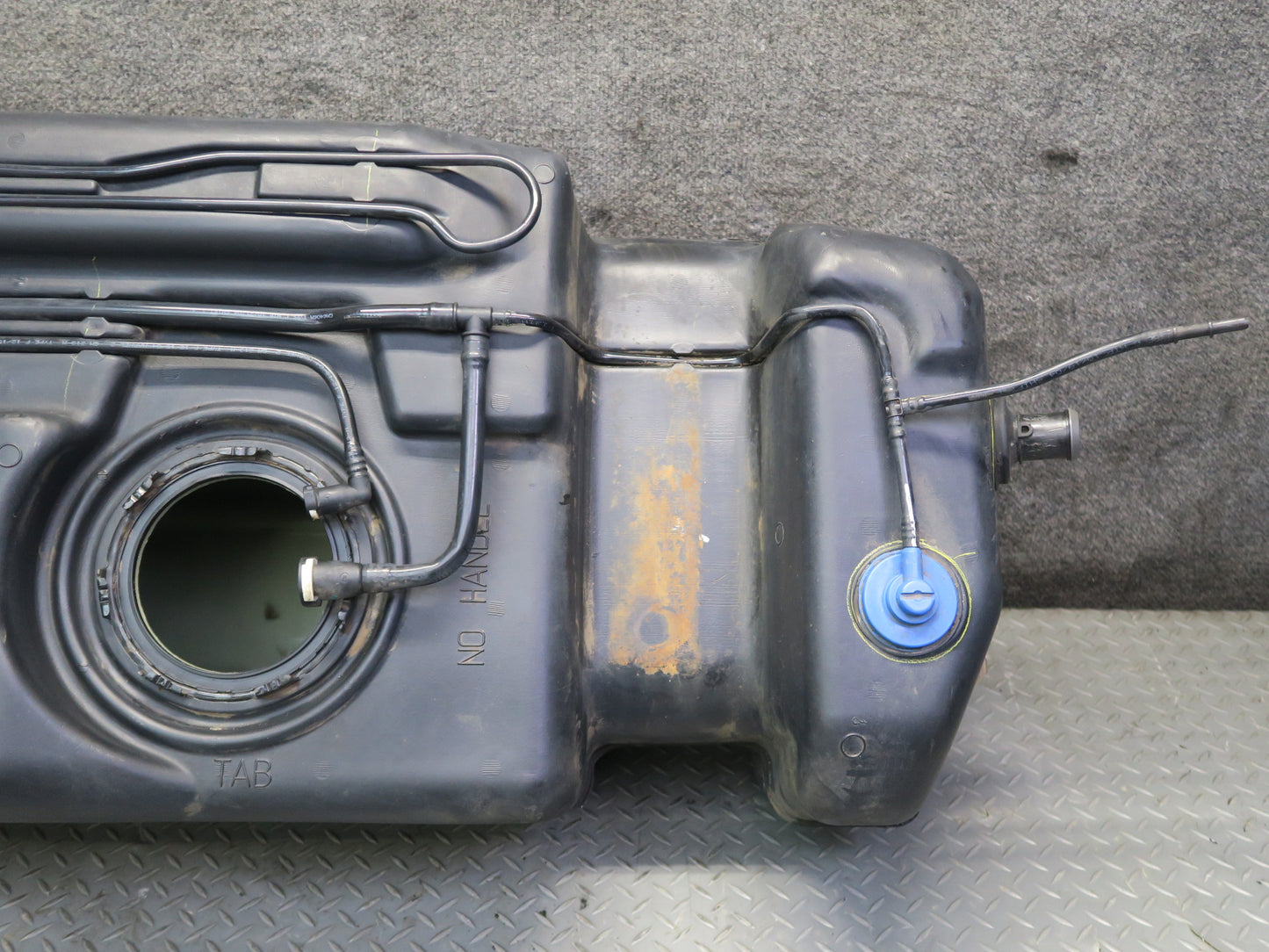 2004-2007 Hummer H2 6.0L Gas Fuel Tank Unit
