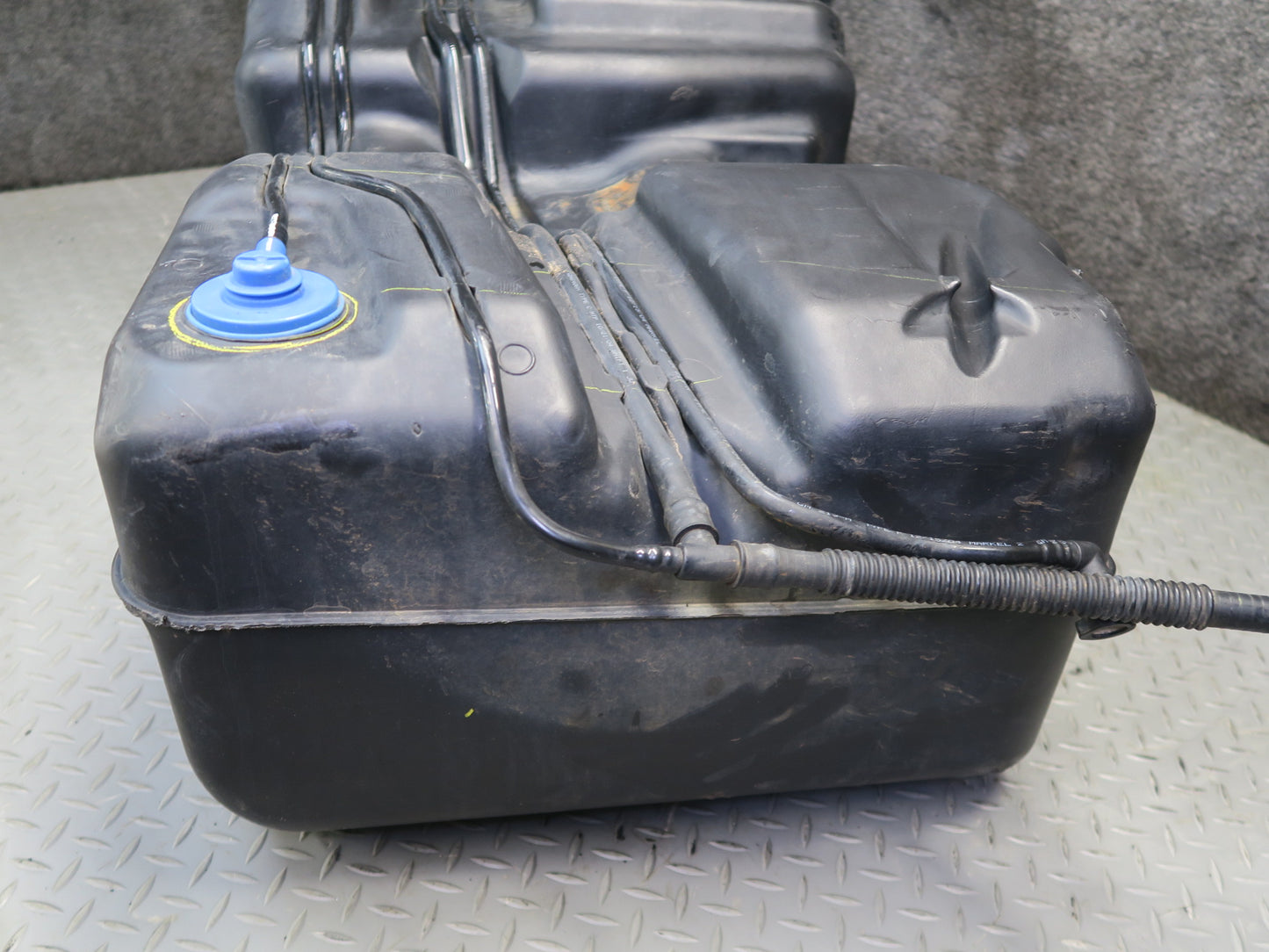 2004-2007 Hummer H2 6.0L Gas Fuel Tank Unit