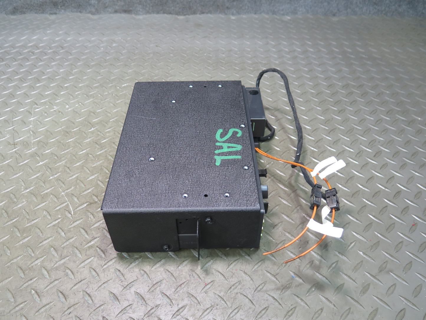 94-02 Mercedes R129 SL CD Changer Player w Magazine 0028207989 OEM