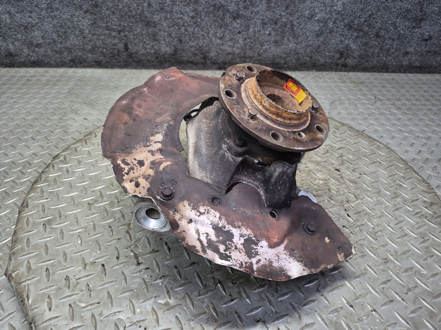 2006-2010 BMW E63 E64 M6 Front Left Side Spindle Knuckle Wheel Hub Bearing