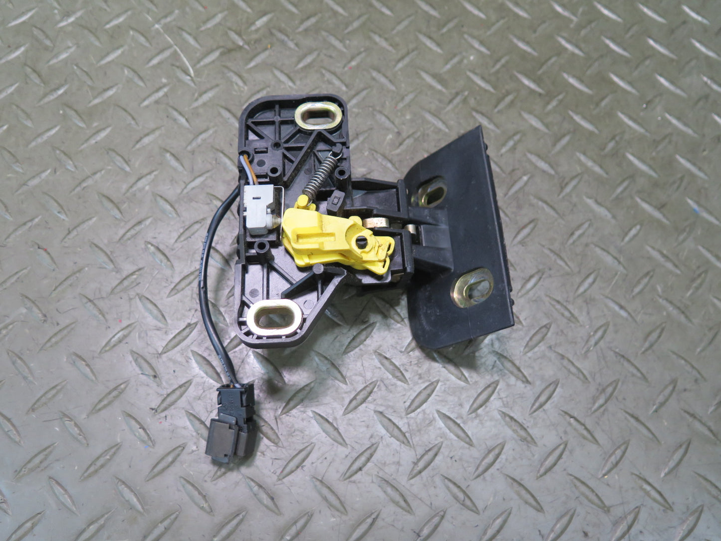 94-02 Mercedes R129 SL500 SL600 Rear Trunk Lock Latch OEM