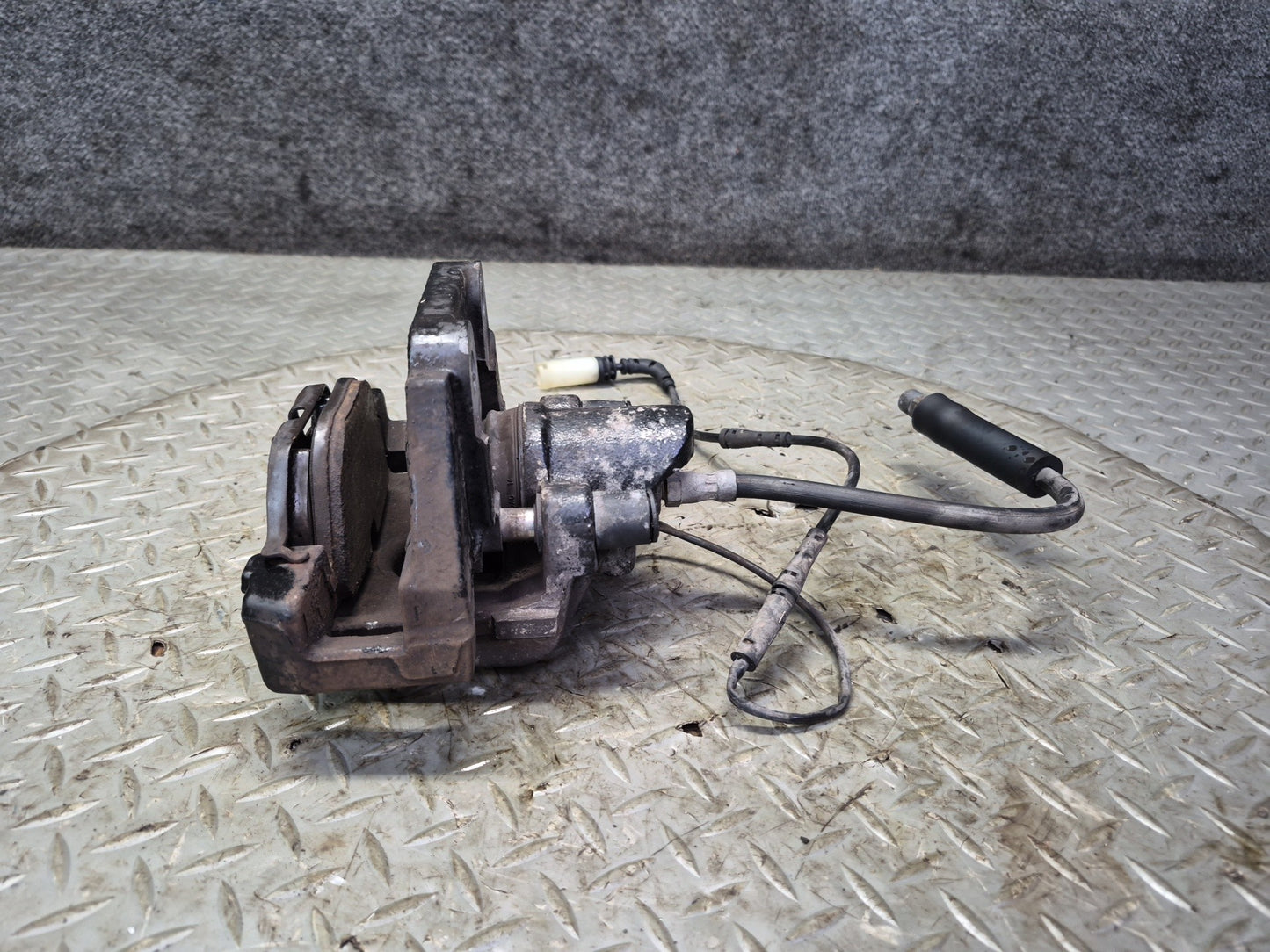 2006-2010 BMW E63 E64 M6 Rear Left & Right Side Brake Caliper Set of 2